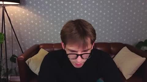 Dennis online show from 7, 10, 2025