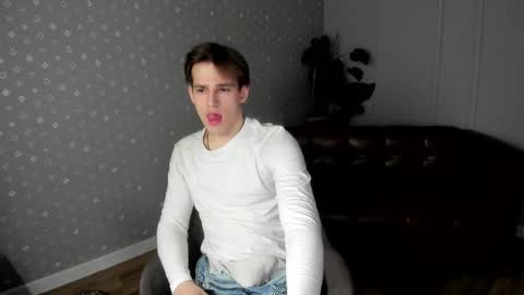 Dennis online show from 6, 4, 2026