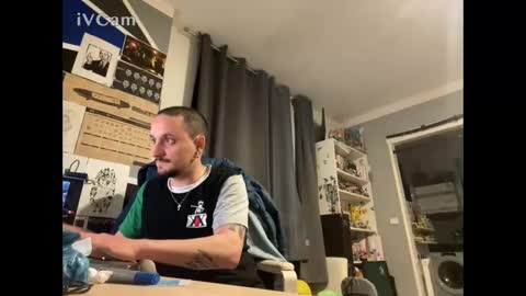 Snapshot of alexthefootman chatting on 9, 4, 2026 TicklishDude online show from 9, 4, 2026
