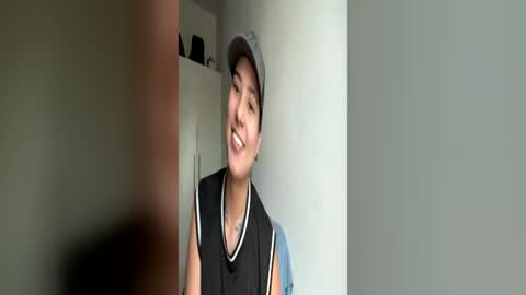 Snapshot of alexvoss_ chatting on 4, 7, 2026 Alex online show from 4, 7, 2026