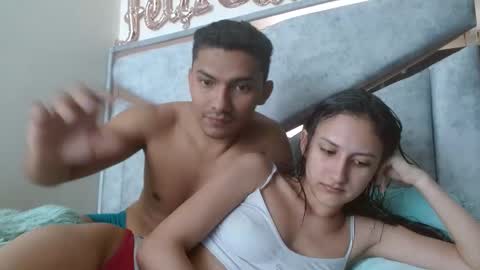 Snapshot of alexvsluisa chatting on 5, 1, 2025 alex y luisa online show from 5, 1, 2025