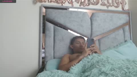 Snapshot of alexvsluisa chatting on 14, 1, 2025 alex y luisa online show from 14, 1, 2025