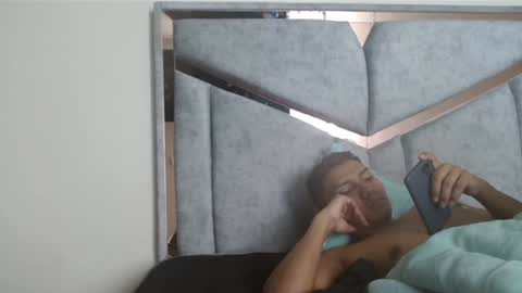 Snapshot of alexvsluisa chatting on 20, 1, 2025 alex y luisa online show from 20, 1, 2025