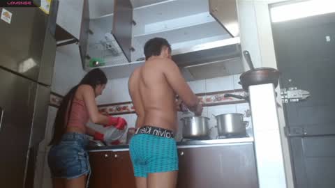 Snapshot of alexvsluisa chatting on 7, 2, 2025 alex y luisa online show from 7, 2, 2025