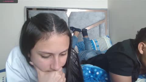 Snapshot of alexvsluisa chatting on 14, 2, 2025 alex y luisa online show from 14, 2, 2025