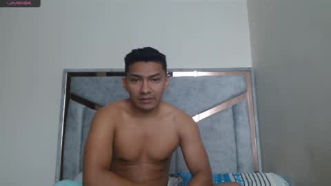 Snapshot of alexvsluisa chatting on 16, 2, 2025 alex y luisa online show from 16, 2, 2025