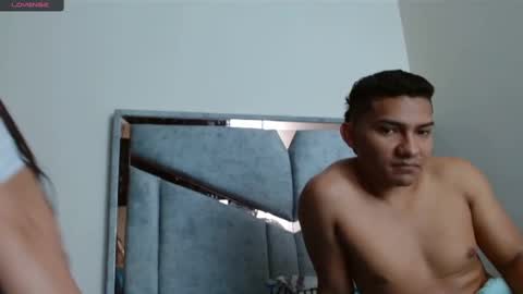 Snapshot of alexvsluisa chatting on 23, 2, 2025 alex y luisa online show from 23, 2, 2025