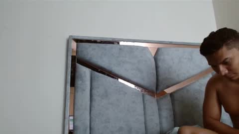 Snapshot of alexvsluisa chatting on 5, 3, 2025 alex y luisa online show from 5, 3, 2025