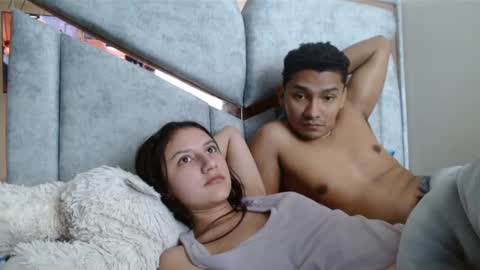 Snapshot of alexvsluisa chatting on 12, 3, 2025 alex y luisa online show from 12, 3, 2025