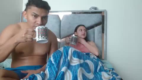 Snapshot of alexvsluisa chatting on 29, 11, 2025 alex y luisa online show from 29, 11, 2025