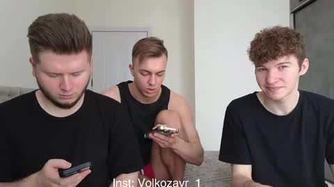 Snapshot of alexxx_d chatting on 28, 4, 2026 AlexDimaIgor online show from 28, 4, 2026