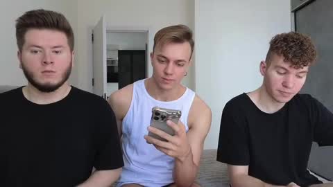 Snapshot of alexxx_d chatting on 13, 5, 2026 AlexDimaIgor online show from 13, 5, 2026