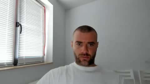 alfiesolomons87 online show from 3, 11, 2025