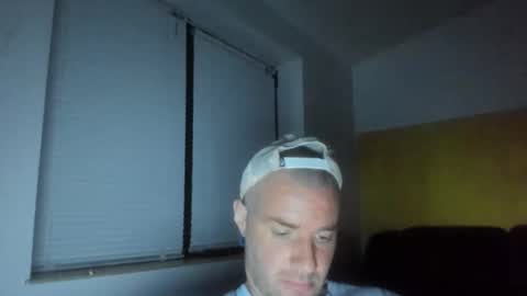 Snapshot of alfiesolomons87 chatting on 14, 5, 2026 alfiesolomons87 online show from 14, 5, 2026