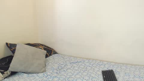 algiz_ online show from 9, 11, 2025