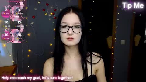 Snapshot of alicamoons chatting on 16, 9, 2025 Alica online show from 16, 9, 2025