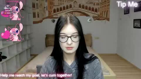 Snapshot of alicamoons chatting on 30, 9, 2025 Alica online show from 30, 9, 2025