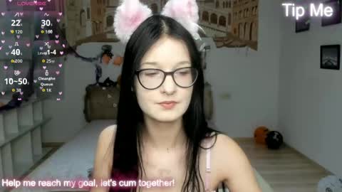 Snapshot of alicamoons chatting on 2, 11, 2025 Alica online show from 2, 11, 2025