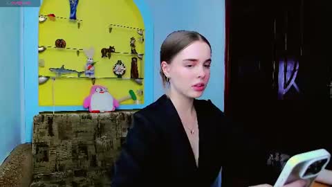 Snapshot of alicanewlove chatting on 12, 6, 2026 alice online show from 12, 6, 2026