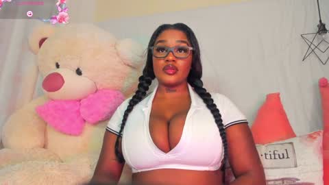 alice_brownnn online show from 18, 1, 2025