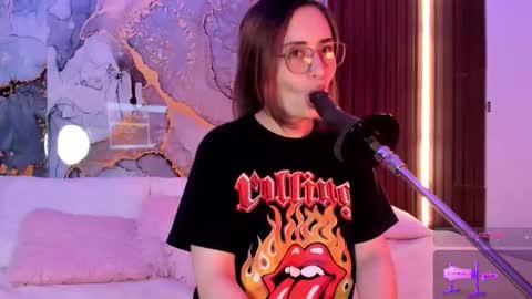 Mey online show from 22, 10, 2025