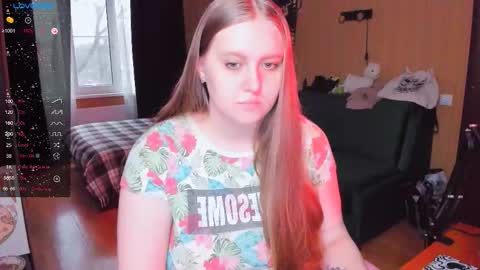 Snapshot of alice_dreamgirl_ chatting on 23, 11, 2025 Alice 3 online show from 23, 11, 2025