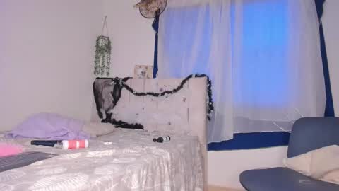 ALICE    Alice guzman online show from 30, 10, 2025