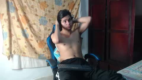 Snapshot of alice_julls chatting on 18, 5, 2026 alice online show from 18, 5, 2026