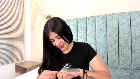 Snapshot of alice_martinez_ chatting on 11, 2, 2025 alice and amber online show from 11, 2, 2025