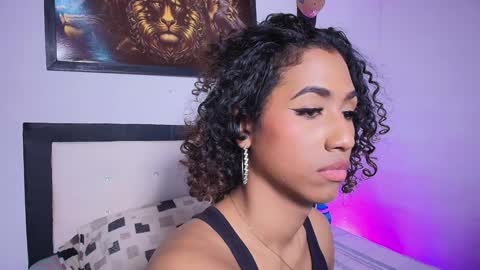 Snapshot of alice_massiel chatting on 19, 12, 2024 online show from 19, 12, 2024