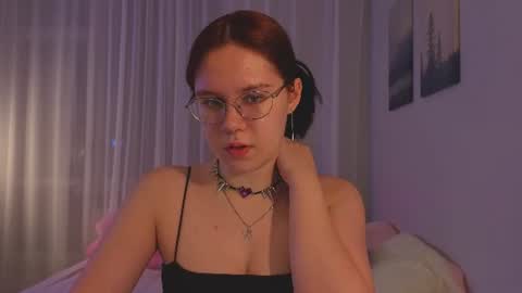 Snapshot of alice_miiiller chatting on 5, 7, 2026 Alice online show from 5, 7, 2026