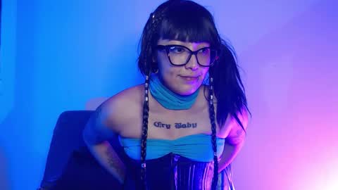      online show from 15, 3, 2026