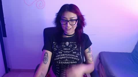      online show from 13, 4, 2026