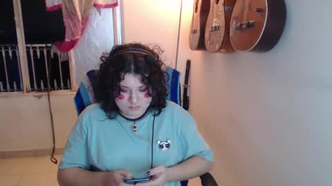 Snapshot of alice_psilocybe_sabina420 chatting on 16, 10, 2025 Alicia Aldara online show from 16, 10, 2025