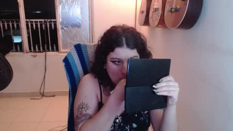 Alicia Aldara online show from 5, 12, 2025