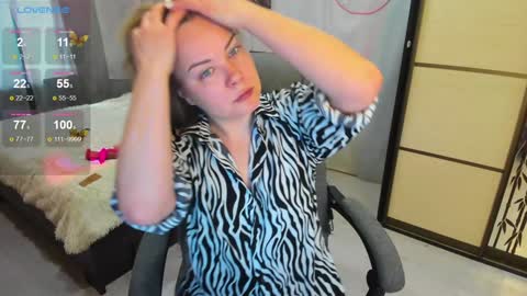 Snapshot of alice_sex_intellect chatting on 7, 2, 2025 Alice online show from 7, 2, 2025