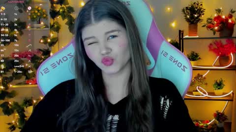 Snapshot of alice_tails chatting on 14, 10, 2025 Alice online show from 14, 10, 2025