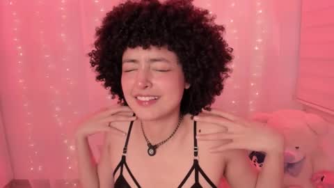 Snapshot of alice_wiinter chatting on 4, 11, 2025 Alice online show from 4, 11, 2025