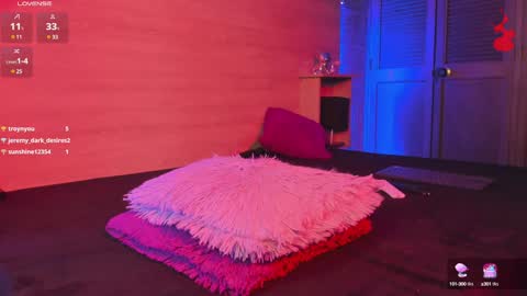 Snapshot of aliceclark__ chatting on 24, 1, 2025 Alice online show from 24, 1, 2025