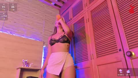 Snapshot of aliceclark__ chatting on 25, 1, 2025 Alice online show from 25, 1, 2025