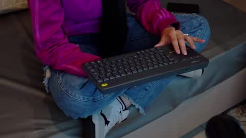 Snapshot of alicecoffin chatting on 27, 2, 2025 alicecoffin online show from 27, 2, 2025