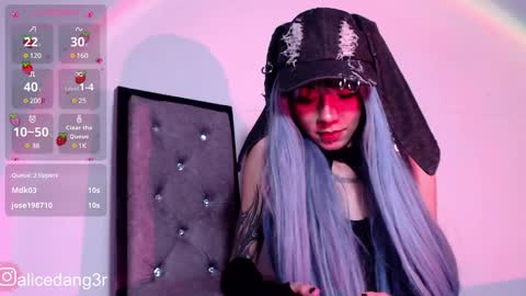 Snapshot of alicedang3r chatting on 3, 1, 2025 Alice online show from 3, 1, 2025