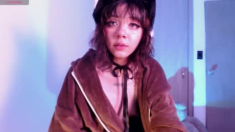 Snapshot of alicedang3r chatting on 10, 10, 2025 Alice online show from 10, 10, 2025