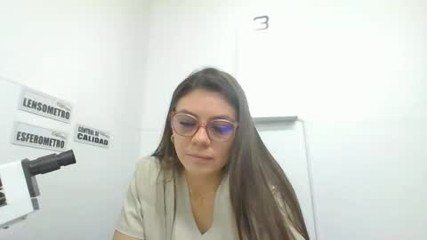 Snapshot of alicee16 chatting on 11, 1, 2025 alicee16 online show from 11, 1, 2025