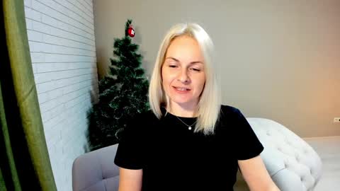 Snapshot of alicee__grace chatting on 2, 12, 2024 Alicee online show from 2, 12, 2024