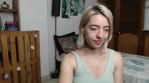 alicee_logan_ online show from 5, 4, 2026