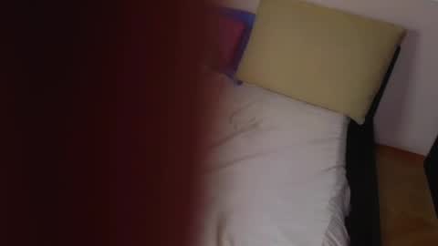 Snapshot of alicelittlekitty chatting on 29, 4, 2026 u can name me Alice online show from 29, 4, 2026