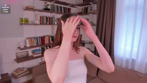 Snapshot of alicemelison chatting on 7, 6, 2026 Serena online show from 7, 6, 2026