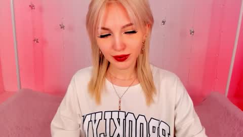 Snapshot of alicemonro chatting on 14, 1, 2026 alicemonro online show from 14, 1, 2026