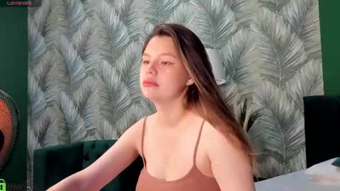 Snapshot of aliceruby1 chatting on 15, 7, 2026 Alice online show from 15, 7, 2026